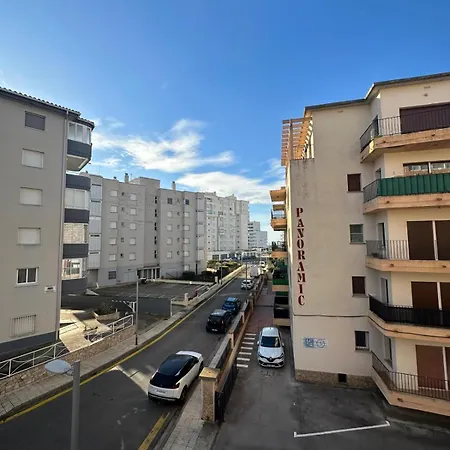 A Dos Pasos Del Mar