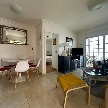 A Dos Pasos Del Mar Apartment *